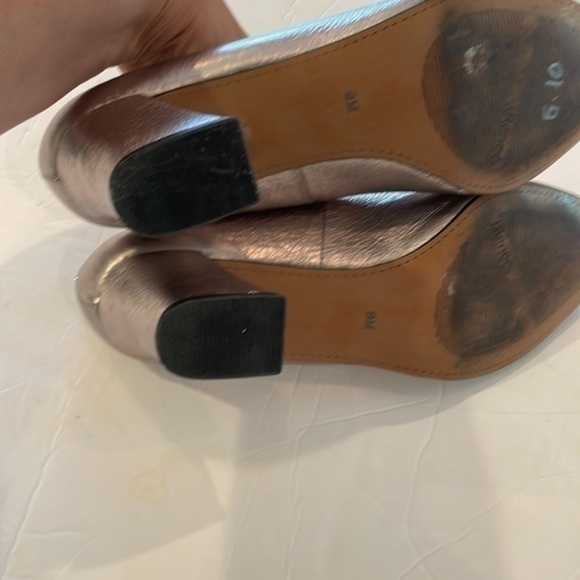 J.Renee Fatemeh classic pointy metallic medium block heel pump - Picture 4 of 9